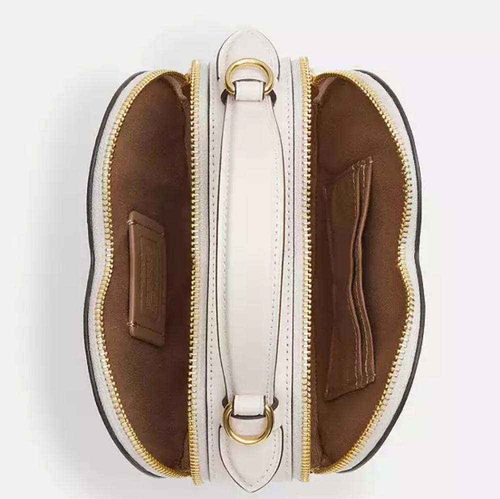 Coach Heart Crossbody In Signature Canvas With Heart Print Khaki Pink - Picture 4 of 7